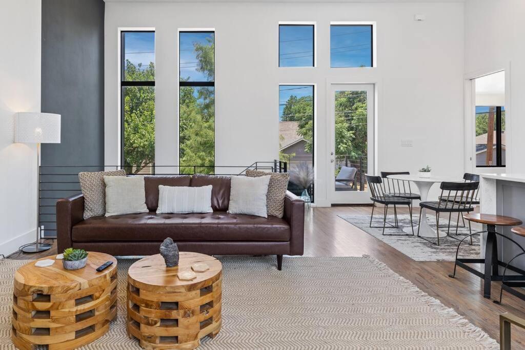 Beautiful Perfectly Located Luxury 2 Bed Townhome Dallas Eksteriør bilde
